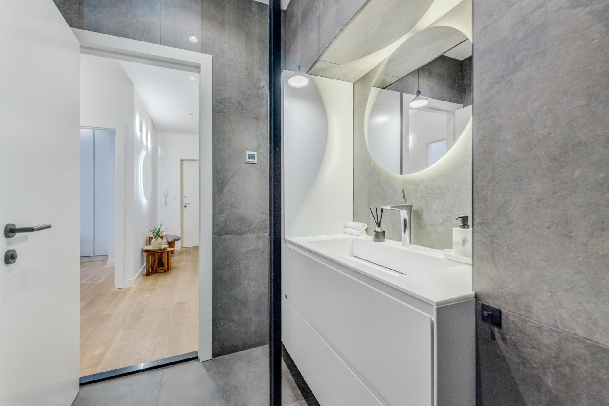 Top Location! Spacious Lux Apartment -5 Min From Beach & Centre Spalato Esterno foto